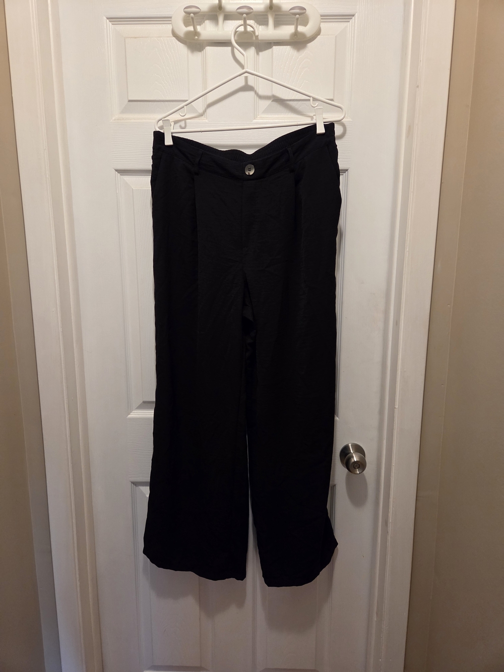 Suzy Shier Black Wide-Leg High Waist Pants